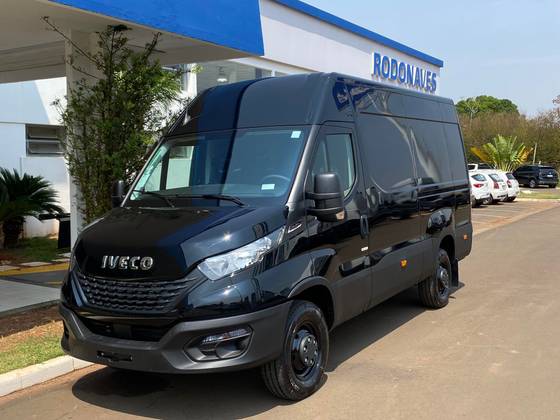 IVECO DAILY 3.0 TURBO DIESEL 70-180 CS MOTORHOME AUTOMÁTICO
